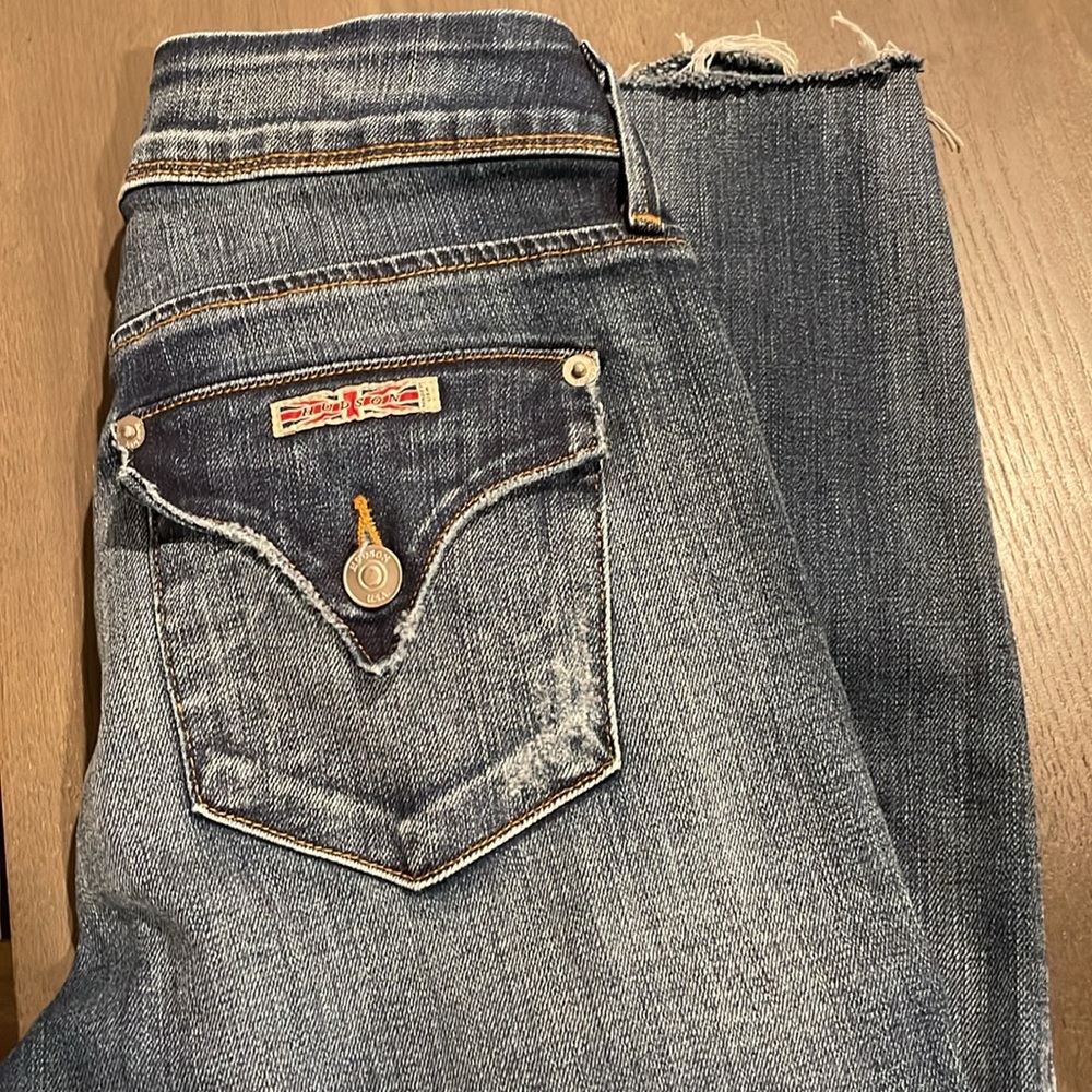 Hudson Collin Midrise Skinny w raw hem - Size 28